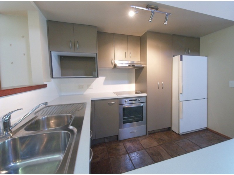 42 Broadwater Esplanade, Bilambil Heights NSW 2486