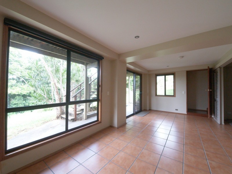 42 Broadwater Esplanade, Bilambil Heights NSW 2486