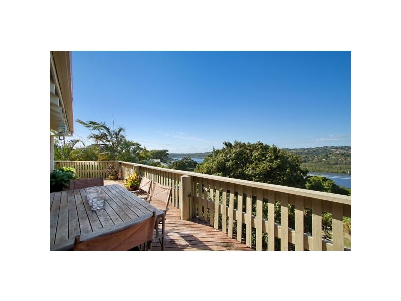 38 Broadwater Esplanade, Bilambil Heights NSW 2486