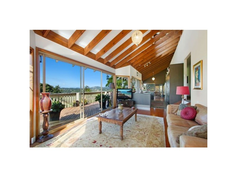 38 Broadwater Esplanade, Bilambil Heights NSW 2486