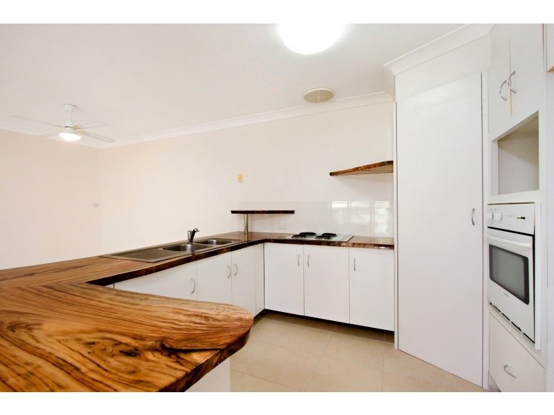 2/11 Parkland Place, Banora Point NSW 2486