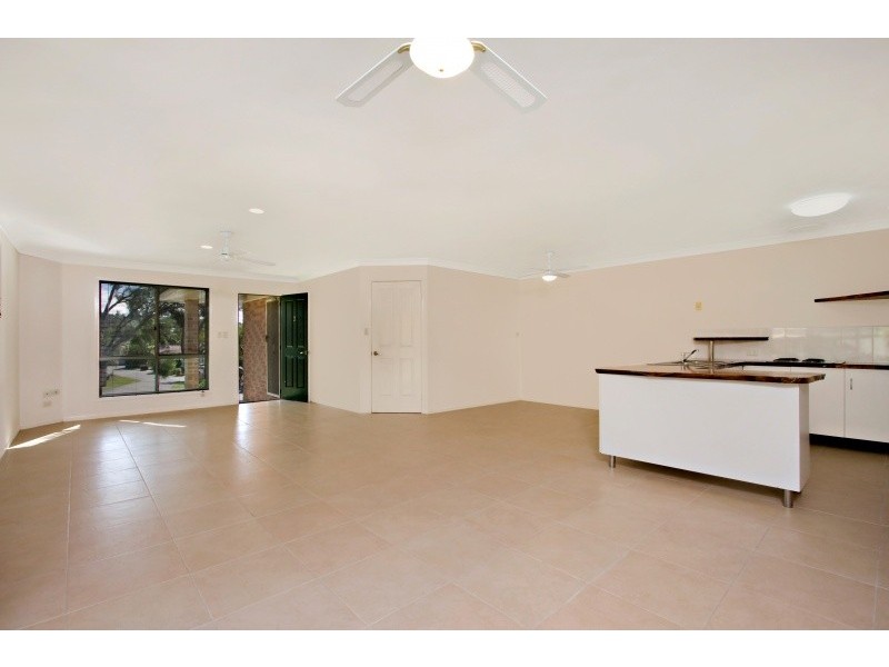 2/11 Parkland Place, Banora Point NSW 2486