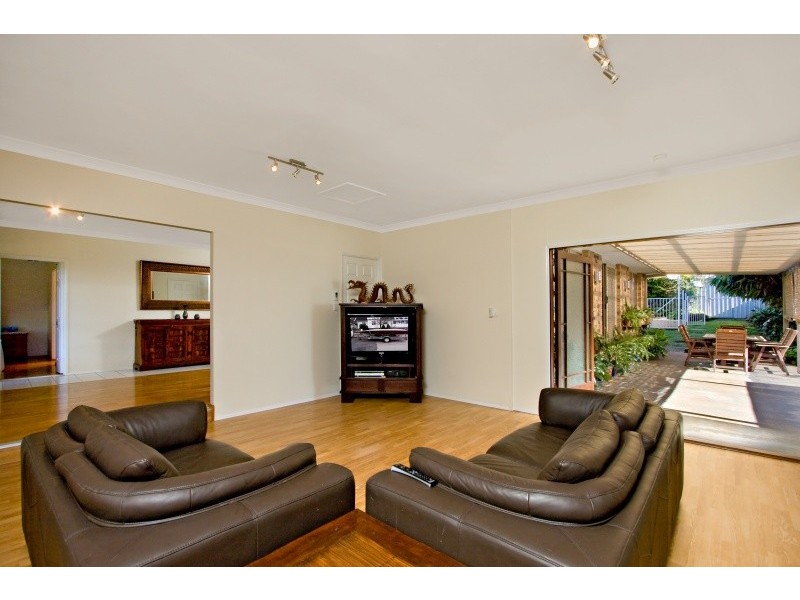 7 Yvonne Cres, Bilambil Heights NSW 2486