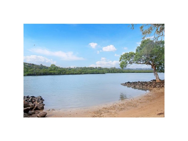 129 Sunset Blvd, Tweed Heads West NSW 2485