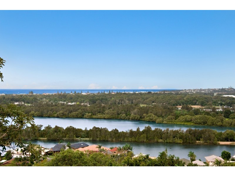 11 Goonal Place, Banora Point NSW 2486