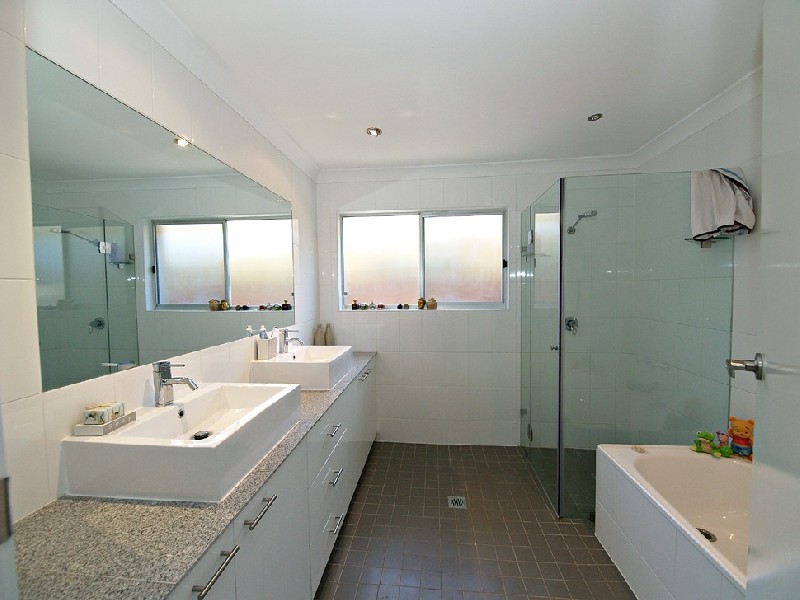 54 Ducat St, Tweed Heads NSW 2485