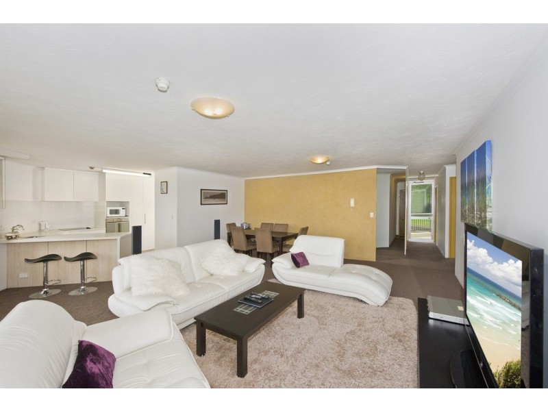 303/255 Boundary Street, Rainbow Bay QLD 4225