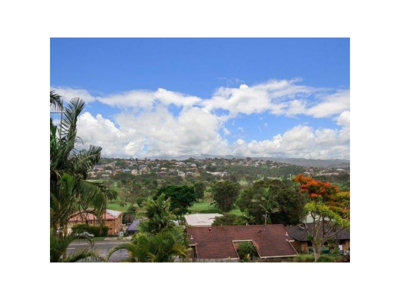 10 Castlecrag Avenue, Banora Point NSW 2486