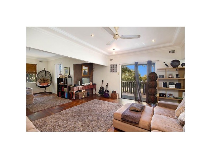 2 Gollan Drive, Tweed Heads West NSW 2485