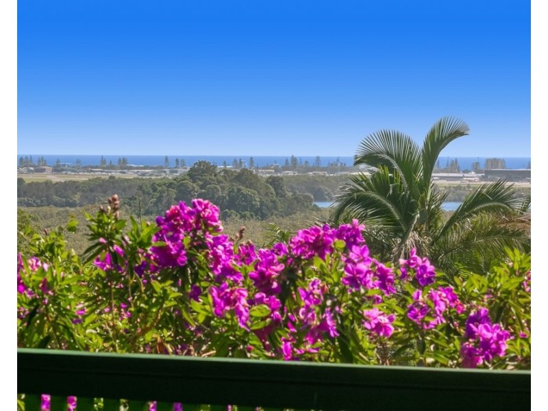10 Myeerimba Parade, Tweed Heads West NSW 2485
