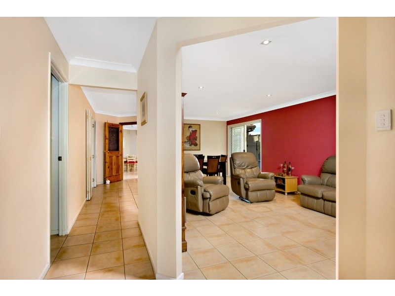 2 Dundee Drive, Banora Point NSW 2486