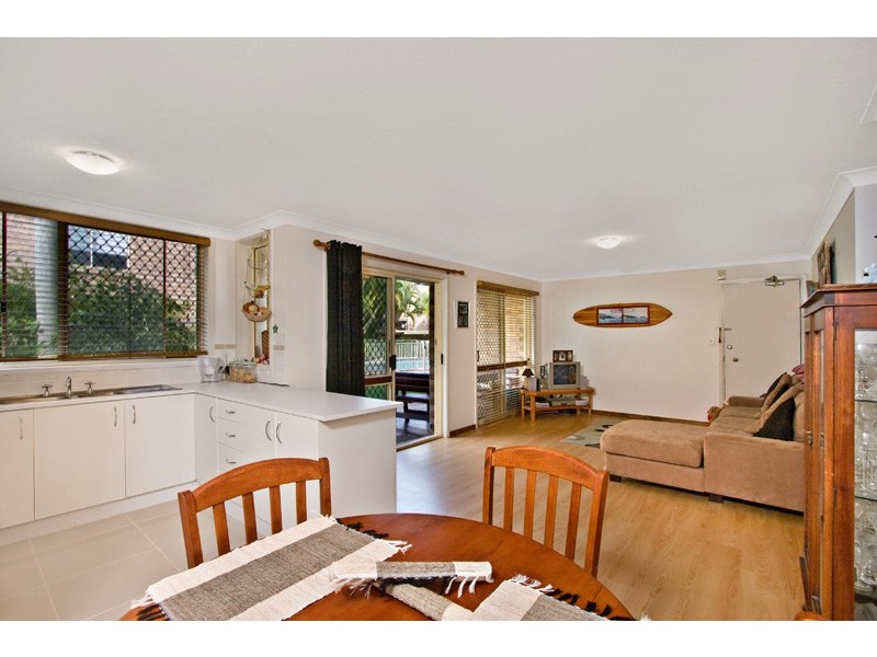 14/1 Rolan Ct, Palm Beach QLD 4221