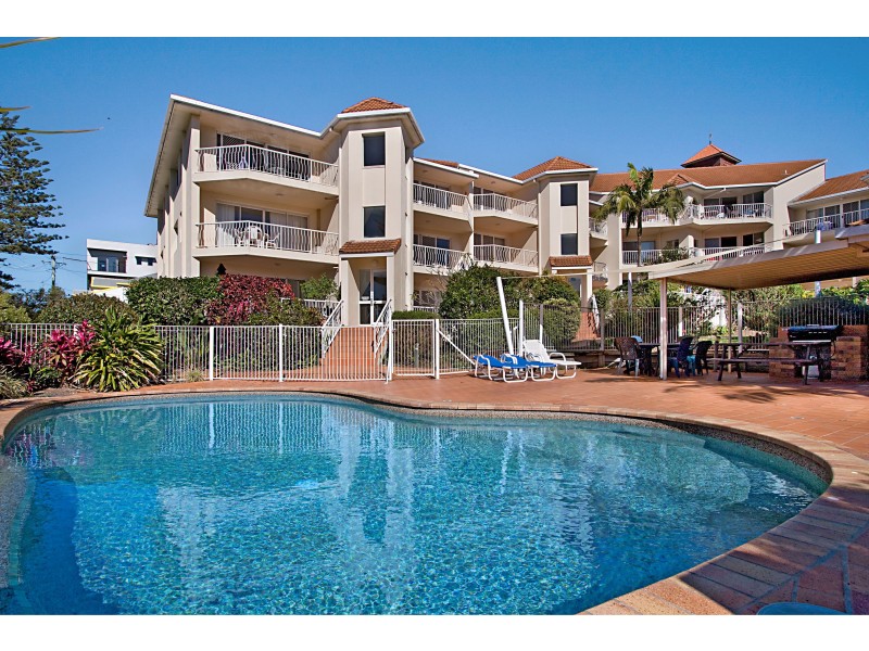 2/31-33 Dutton Street, Coolangatta QLD 4225