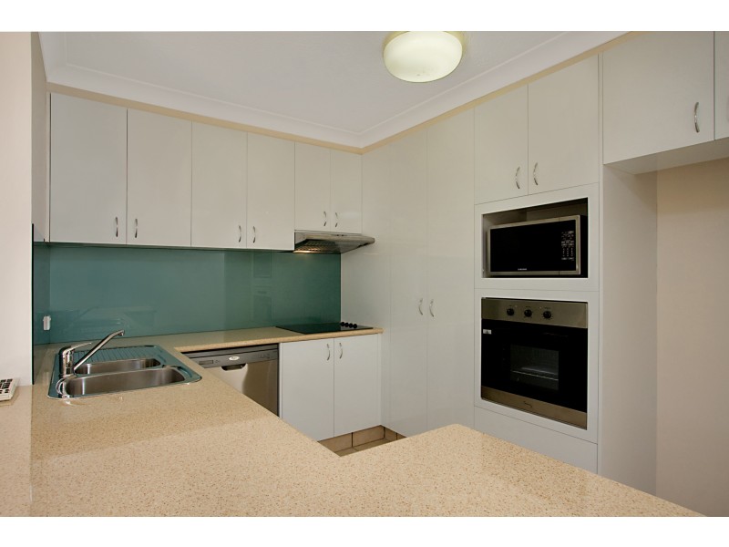 2/31-33 Dutton Street, Coolangatta QLD 4225