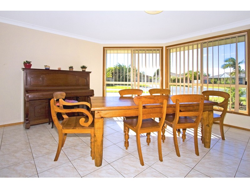 27 Shoal Place, Kingscliff NSW 2487