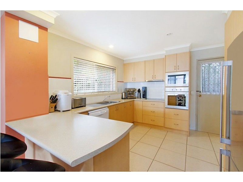 2/12B Boundary Lane, Rainbow Bay QLD 4225