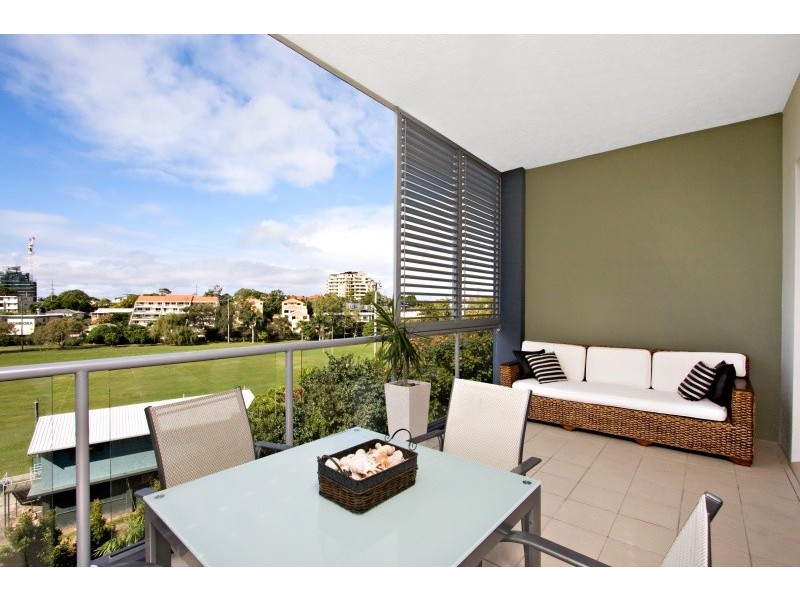 4/50-52 Dutton Street, Coolangatta QLD 4225