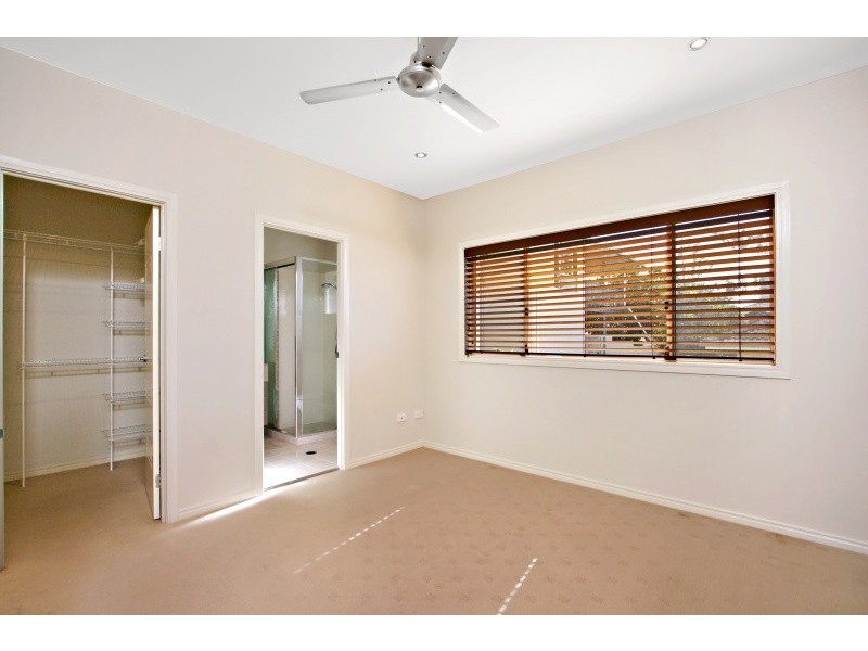 4/50-52 Dutton Street, Coolangatta QLD 4225