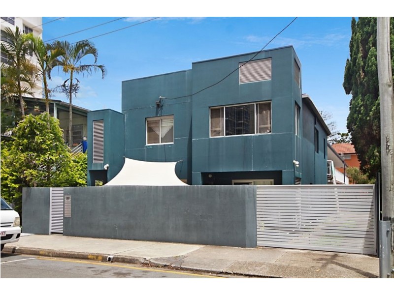 4/48 Eden Avenue, Coolangatta QLD 4225