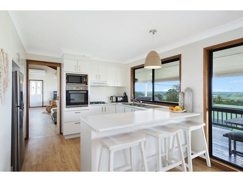 65 Peninsula Drive, Bilambil Heights NSW 2486