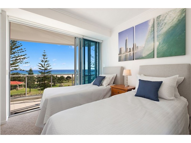 304/110 Marine Parade, Coolangatta QLD 4225