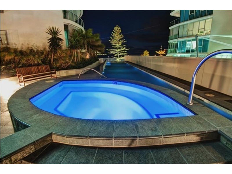 304/110 Marine Parade, Coolangatta QLD 4225