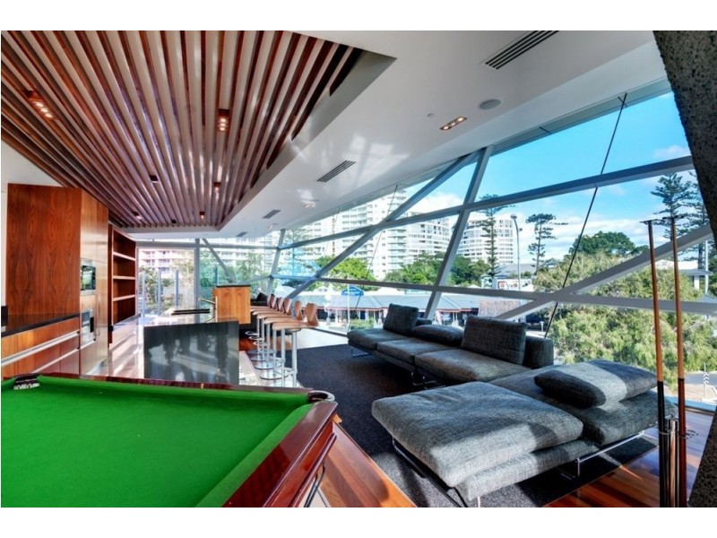 304/110 Marine Parade, Coolangatta QLD 4225