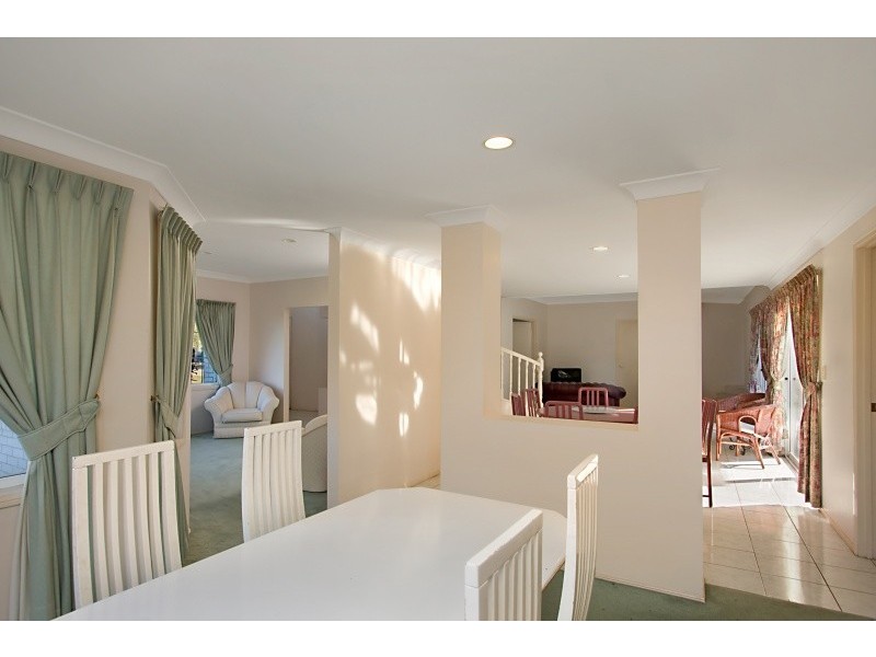 2 Links Rd, Banora Point NSW 2486