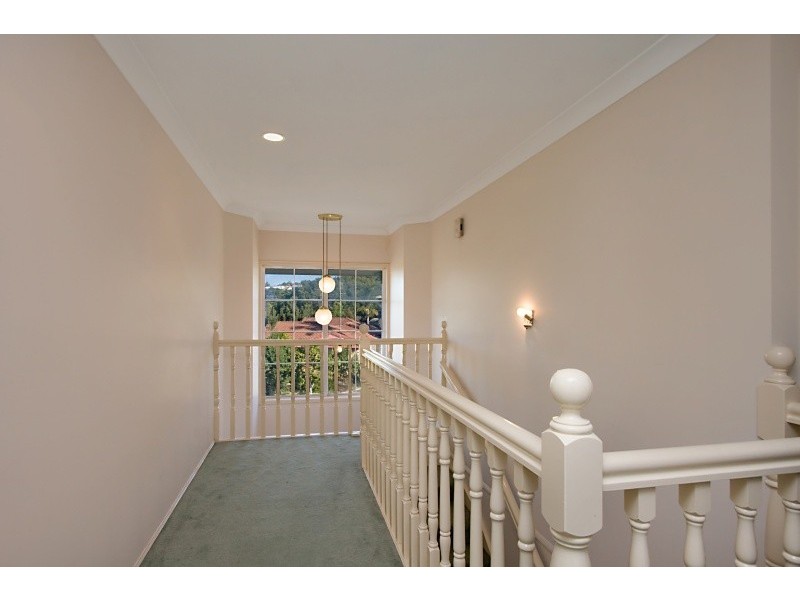 2 Links Rd, Banora Point NSW 2486