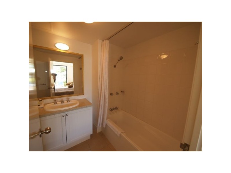 Coolangatta QLD 4225