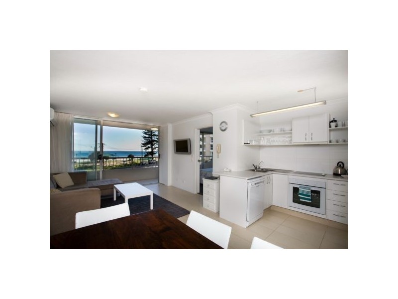 3/3 Ward Street, Rainbow Bay QLD 4225