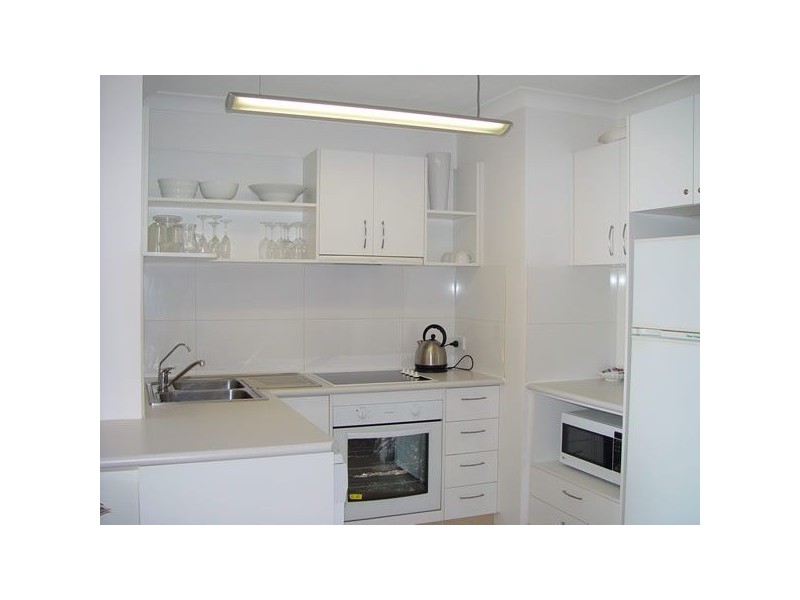 3/3 Ward Street, Rainbow Bay QLD 4225