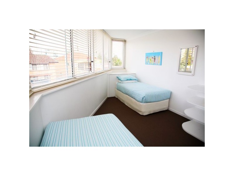 3/3 Ward Street, Rainbow Bay QLD 4225