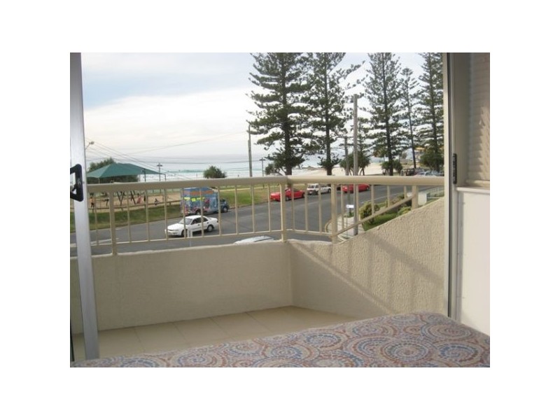 3/3 Ward Street, Rainbow Bay QLD 4225