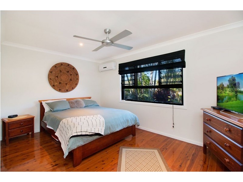 69 Dutton Street, Coolangatta QLD 4225