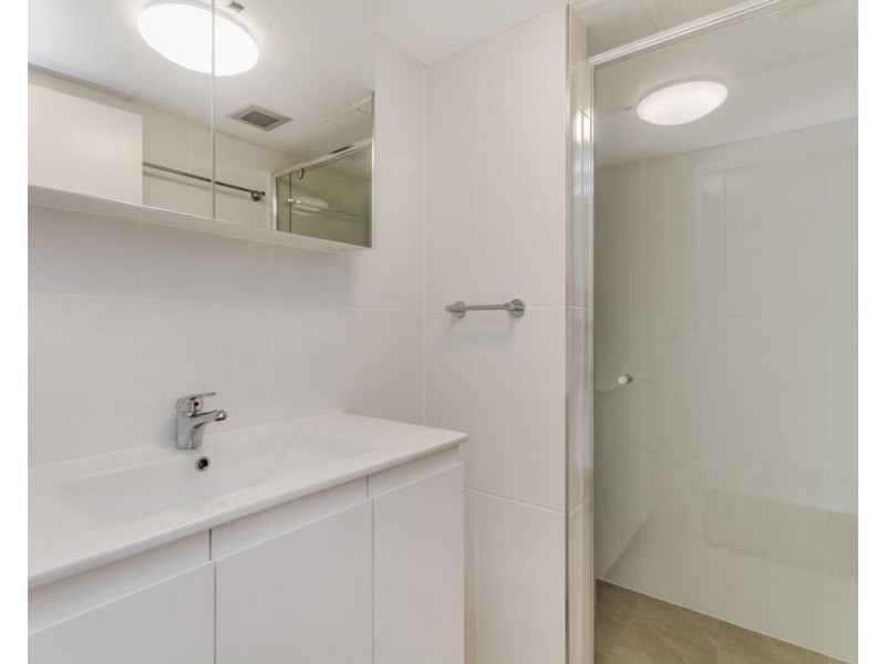 11/130 Marine Parade, Coolangatta QLD 4225