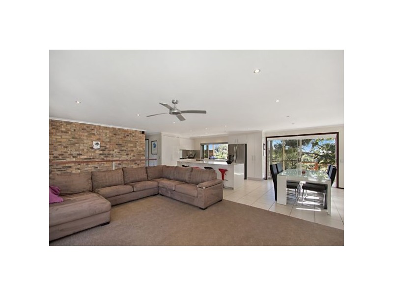 15 Anconia Ave, Tweed Heads West NSW 2485