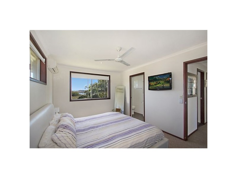 15 Anconia Ave, Tweed Heads West NSW 2485