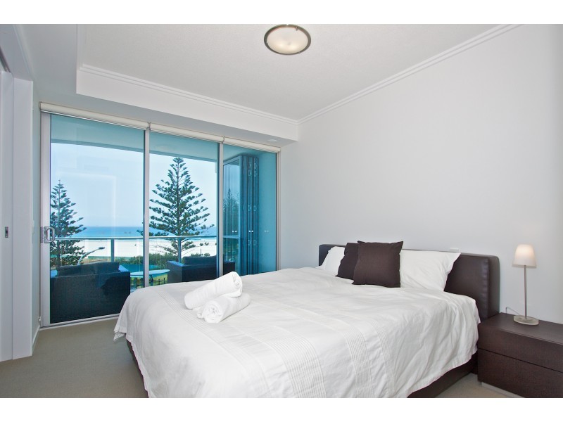 403/110 Marine Parade, Coolangatta QLD 4225