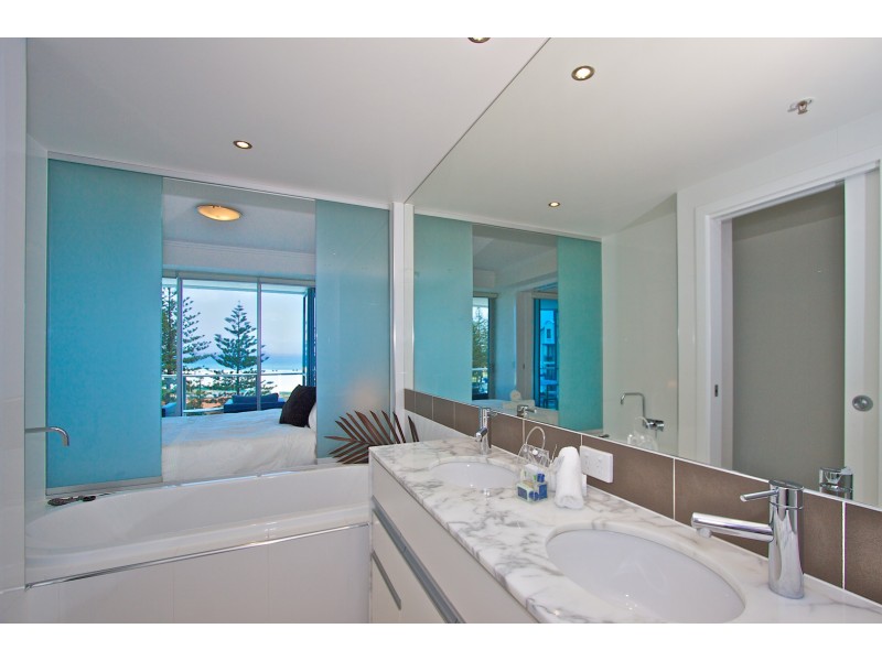 403/110 Marine Parade, Coolangatta QLD 4225