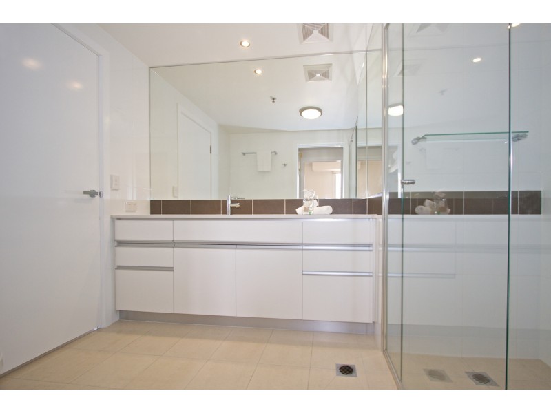 403/110 Marine Parade, Coolangatta QLD 4225