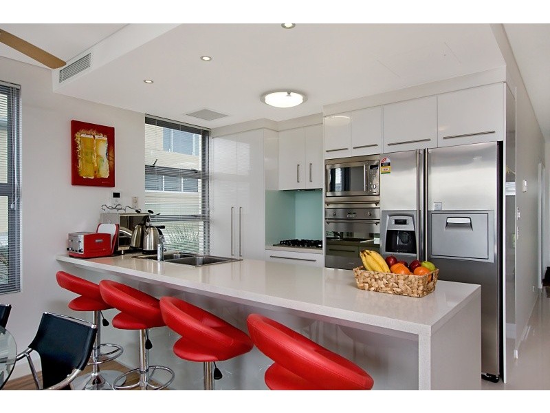 4/20 Hill Street, Rainbow Bay QLD 4225