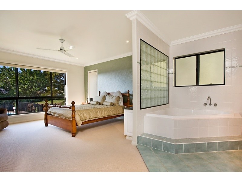 5 Banjo Ct, Terranora NSW 2486