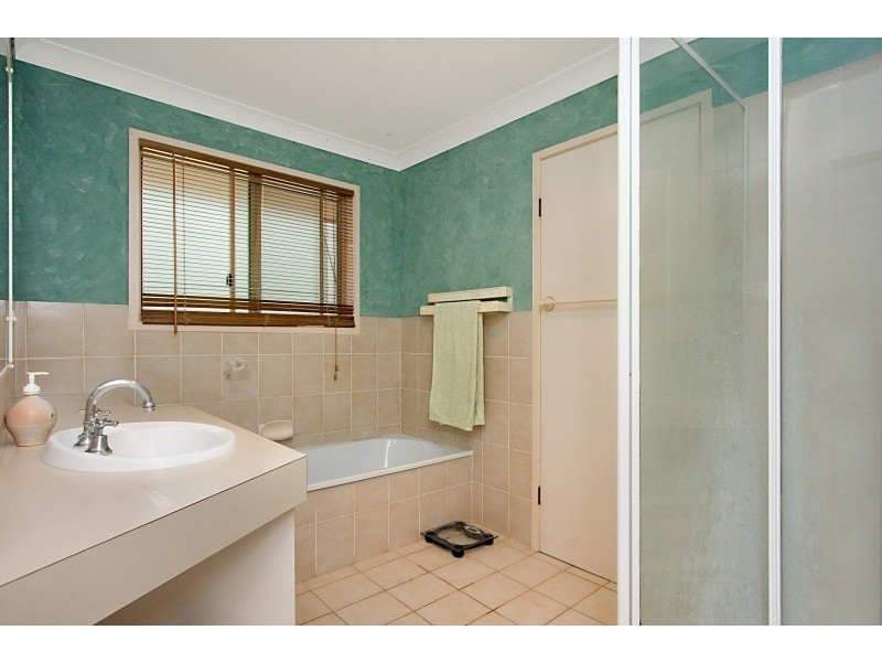 19 Aberdeen Court, Banora Point NSW 2486