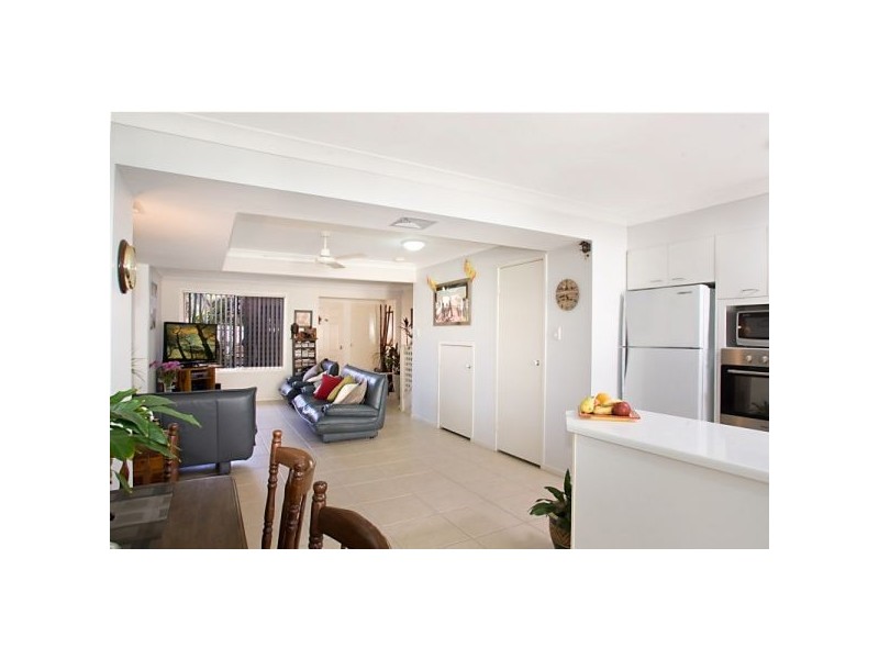 74/1 Binya Ave, Kirra QLD 4225