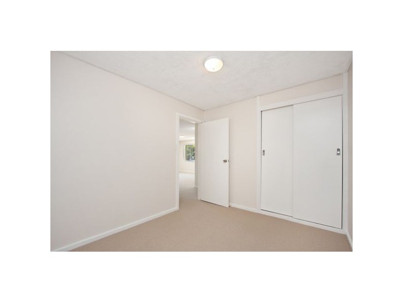 4/263 Boundary Street, Rainbow Bay QLD 4225