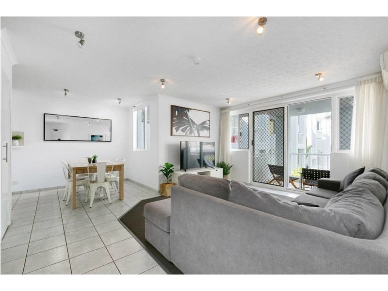 23/243 Boundary St, Rainbow Bay QLD 4225