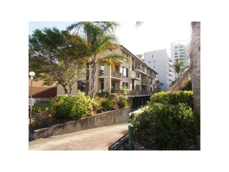 3/3 ” Havenwood ” Lord St, Kirra QLD 4225