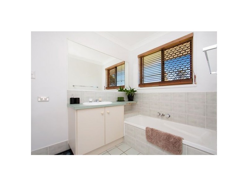 10 Lawlor Place, Terranora NSW 2486