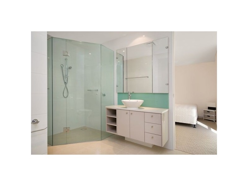 1/32 Boundary St, Rainbow Bay QLD 4225